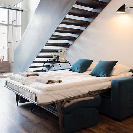 Апартаменти Loft-Style Duplex With Balcony In Downtown Рейк'явік Екстер'єр фото