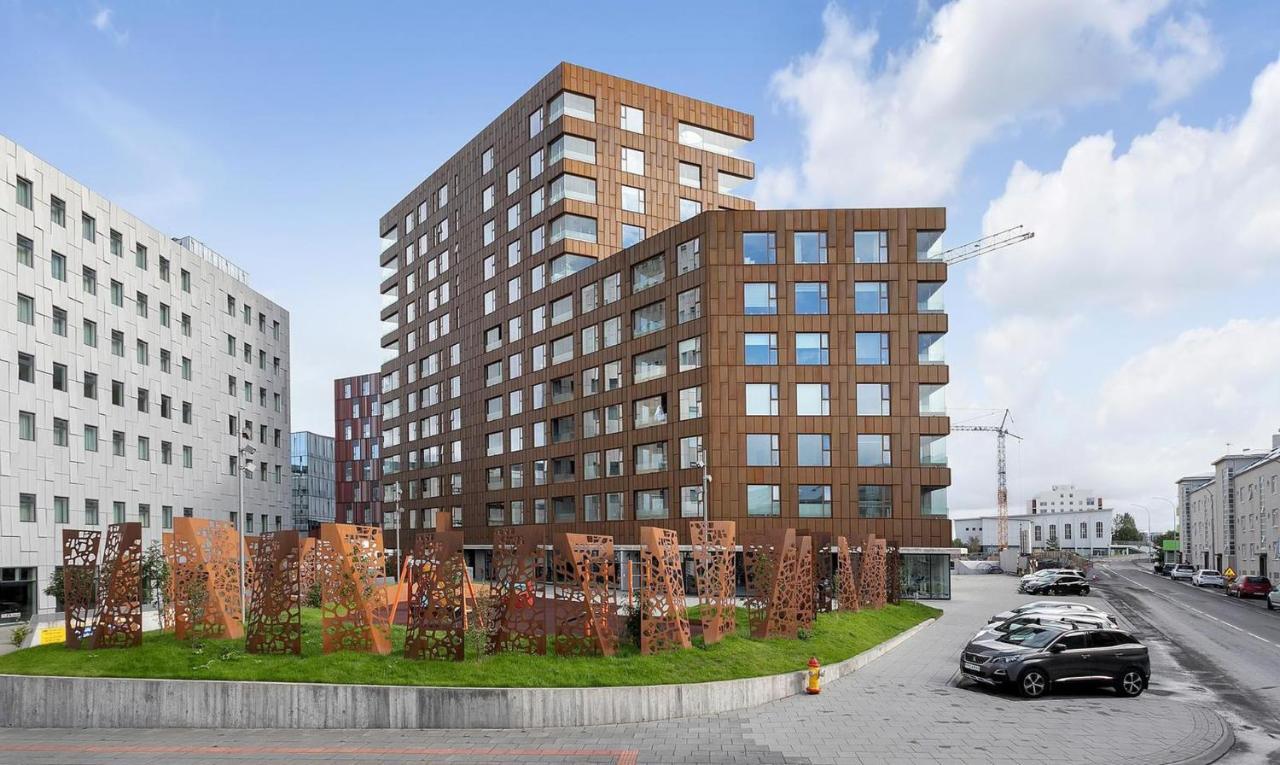 Апартаменти Loft-Style Duplex With Balcony In Downtown Рейк'явік Екстер'єр фото